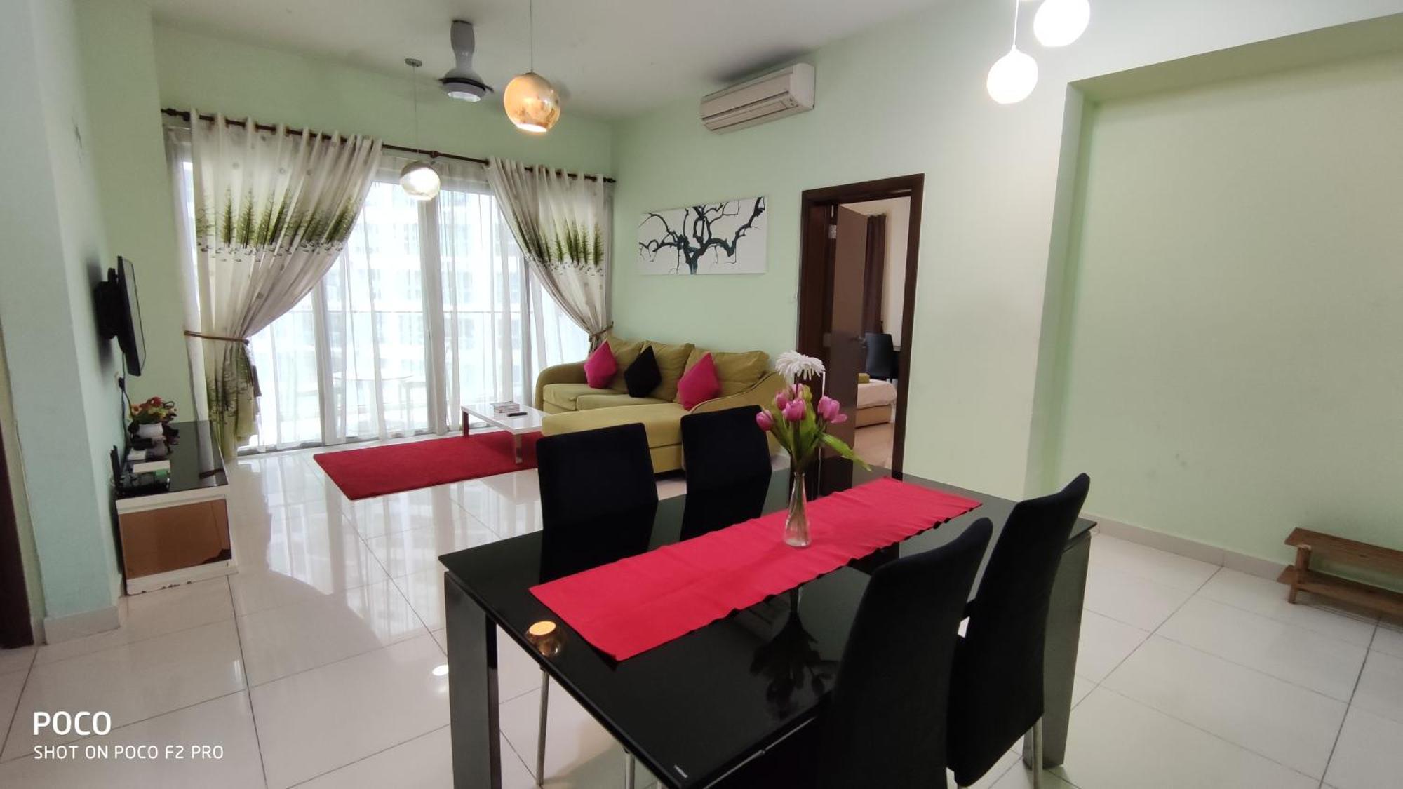 Regalia Suites & Residence 2 Bedroom Apartment By Enjoy Your Stay Kuala Lumpur Room photo